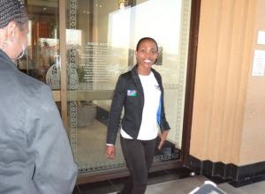  Naris still recovering at home